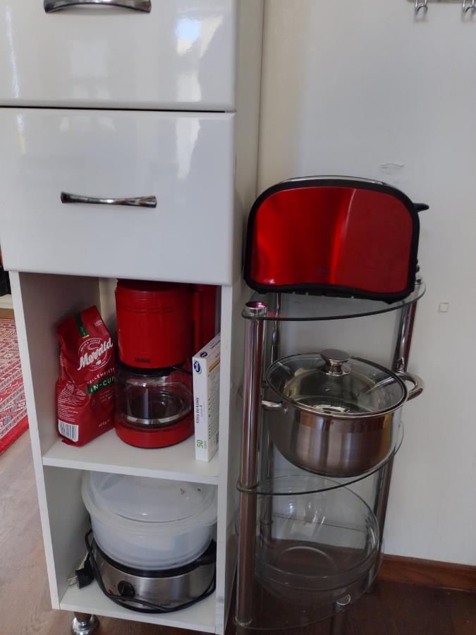 PREMIUM CLASS apartment, FREE parking, maximum 5 guests, 2 bedrooms, 3 beds Riga Buitenkant foto