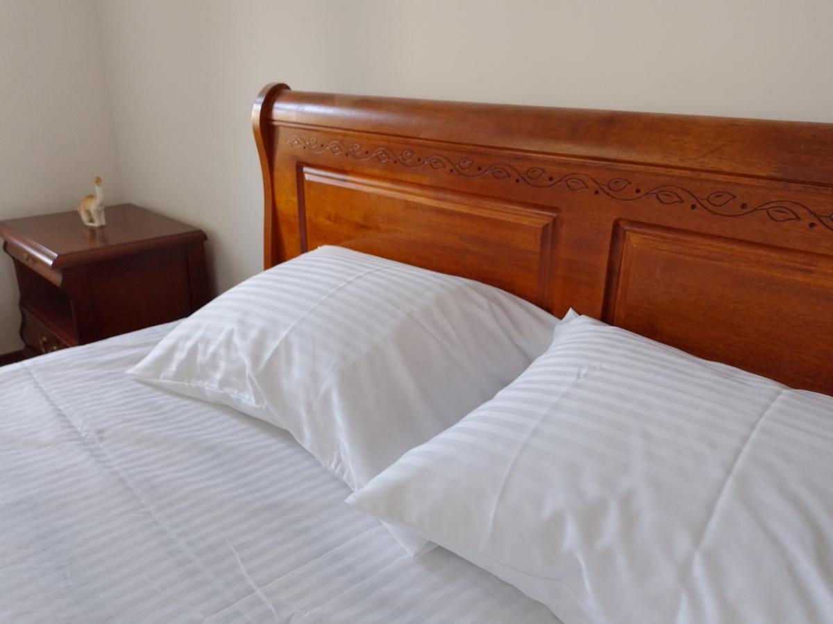 PREMIUM CLASS apartment, FREE parking, maximum 5 guests, 2 bedrooms, 3 beds Riga Buitenkant foto