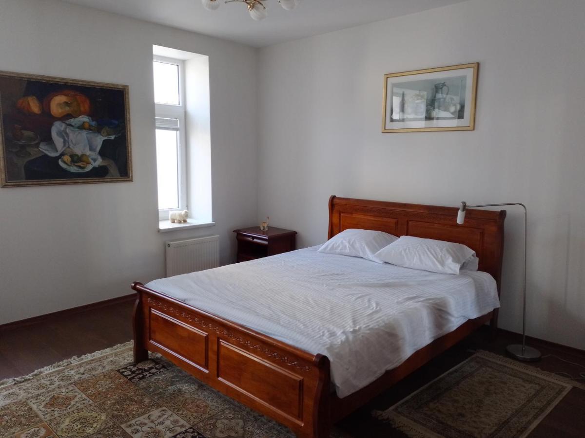 PREMIUM CLASS apartment, FREE parking, maximum 5 guests, 2 bedrooms, 3 beds Riga Buitenkant foto