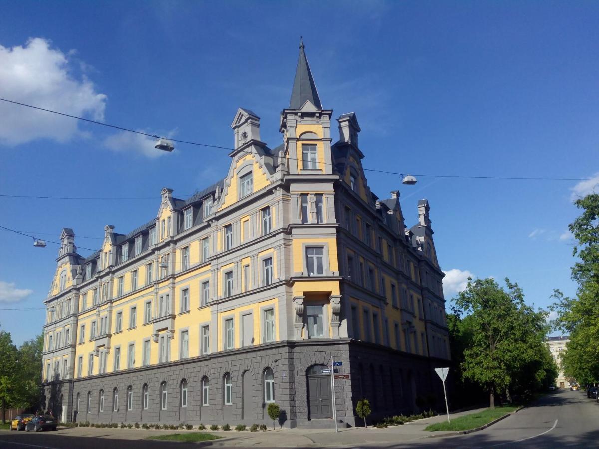 PREMIUM CLASS apartment, FREE parking, maximum 5 guests, 2 bedrooms, 3 beds Riga Buitenkant foto